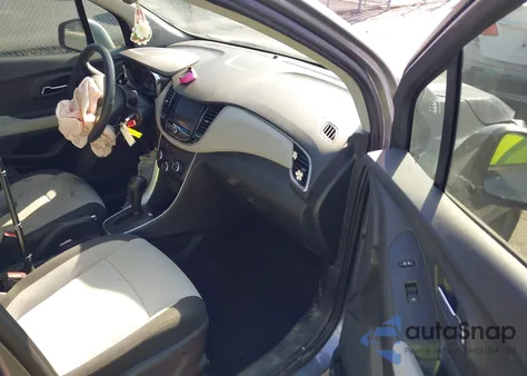 2020 Chevrolet Trax Fwd Ls from USA, damaged, VIN 3GNCJKSB2LL217102